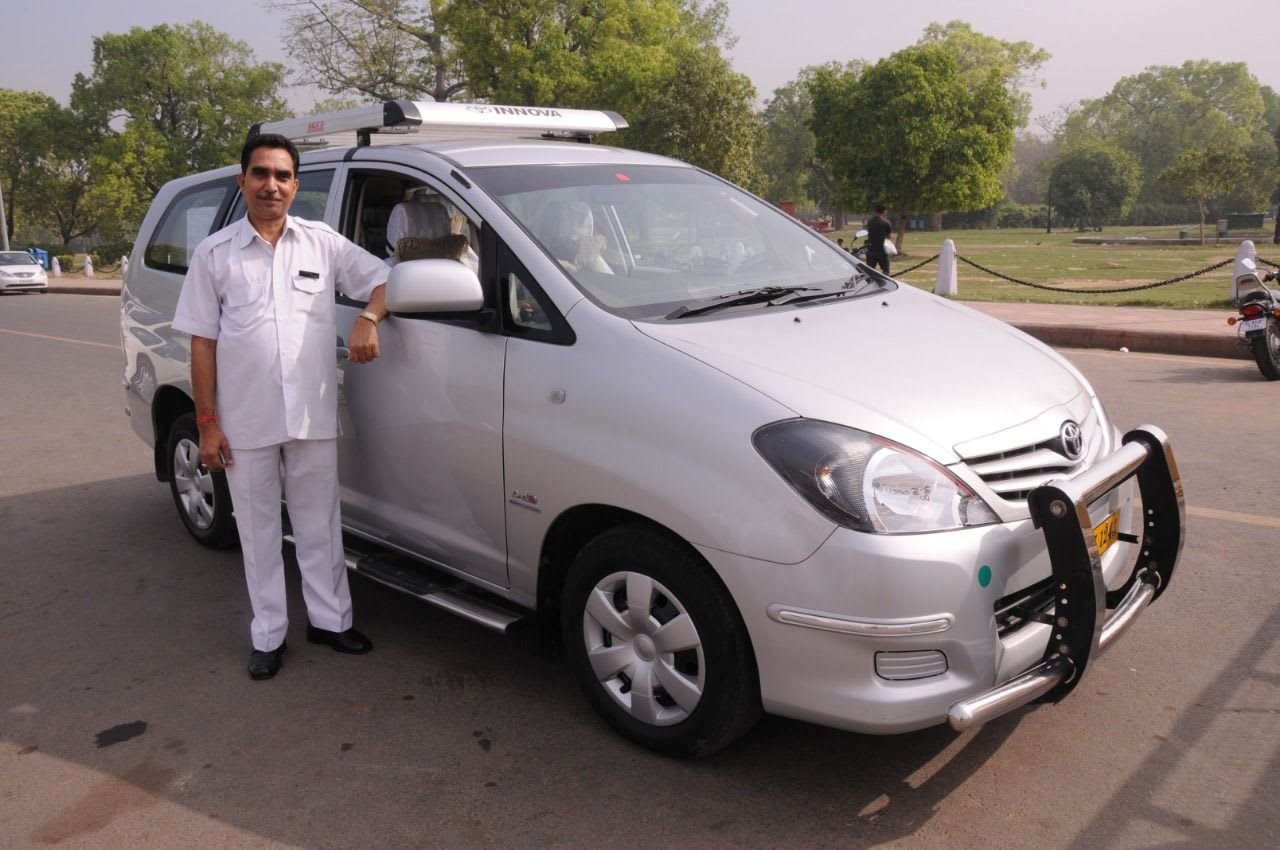 Taxi and Tempo Traveler Services in Dehradun